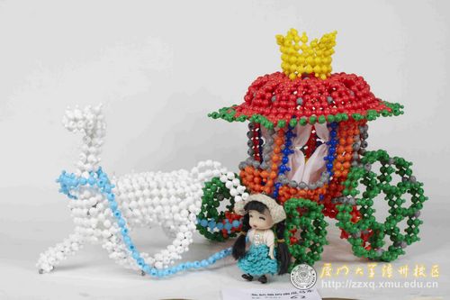 第二屆“樂為杯”造型設(shè)計(jì)大賽一等獎(jiǎng)作品:灰姑娘的南瓜馬車